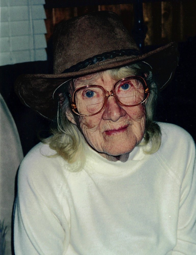 Elsie Mackey